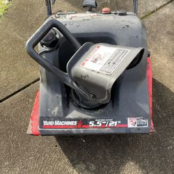  MTD 5 Hp  Snow Blower 