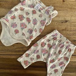 Baby girl NB/ 0-3M newborn clothes 2