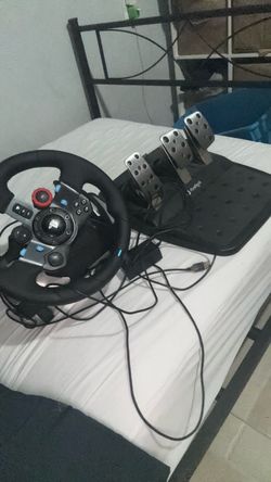 PlayStation driving wheel and gas pedals