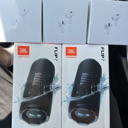 Airpods & JBL Flip 7