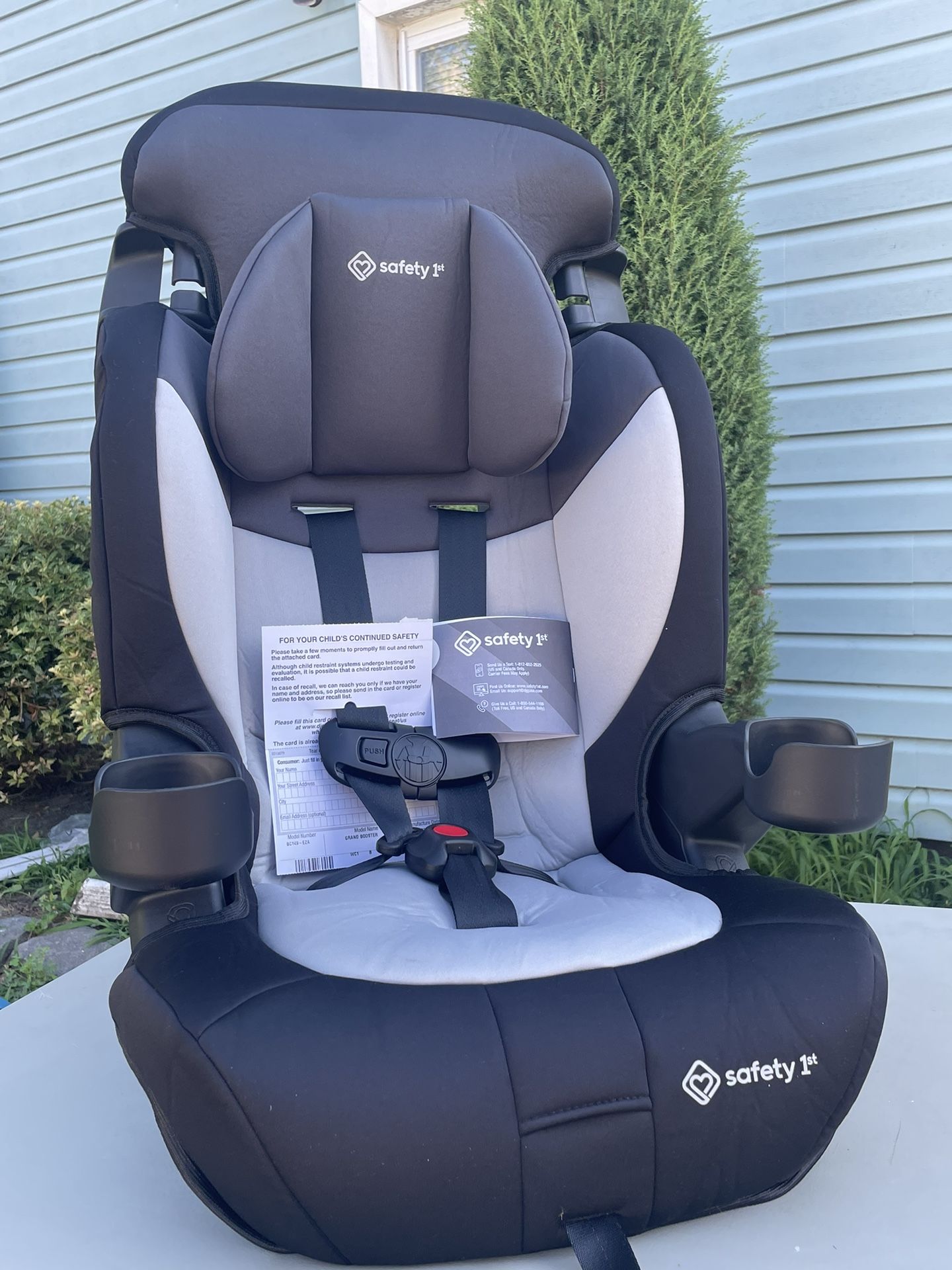Safety 1st Grand 2-in-1 Booster Car Seat