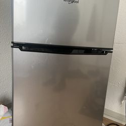 New mini Fridge 