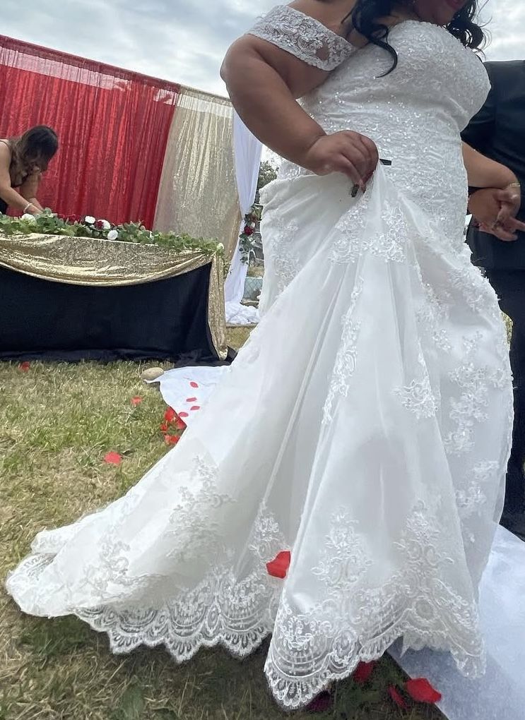 Plus Size Wedding Dress
