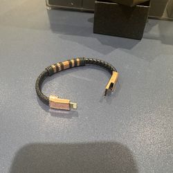 Bracelet (CHARGER)