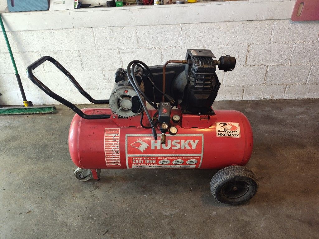 Husky Oil Lubricated Air Compressor