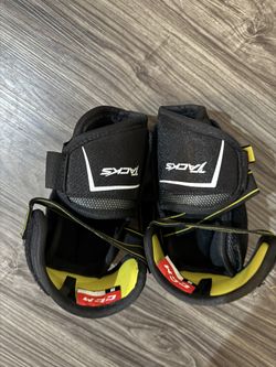CCM TACKS - Senior Elbow Pads