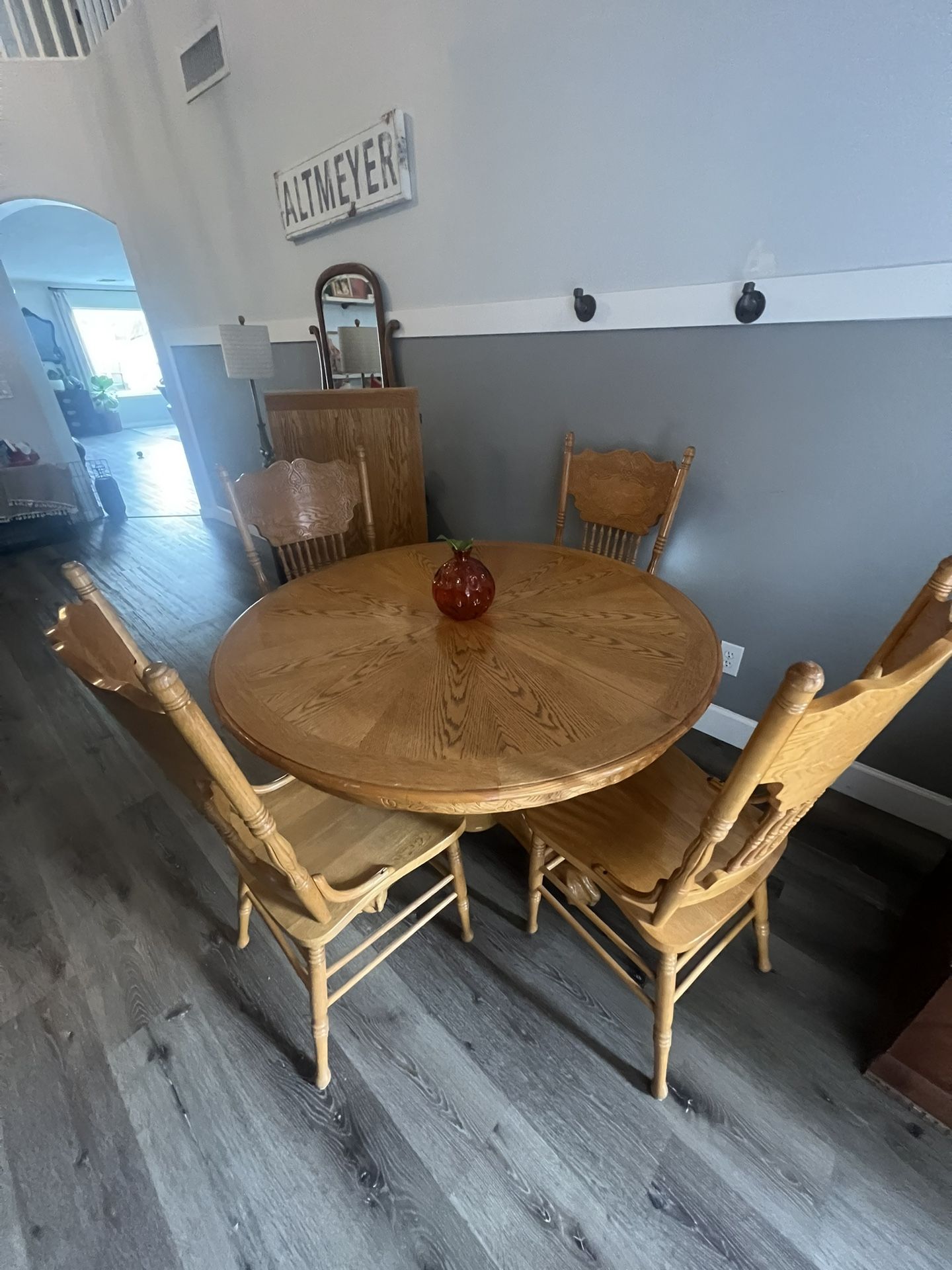 Vintage Honey Oak Kitchen Dining Chairs And Table