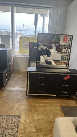 5 Pieces Bedroom Set