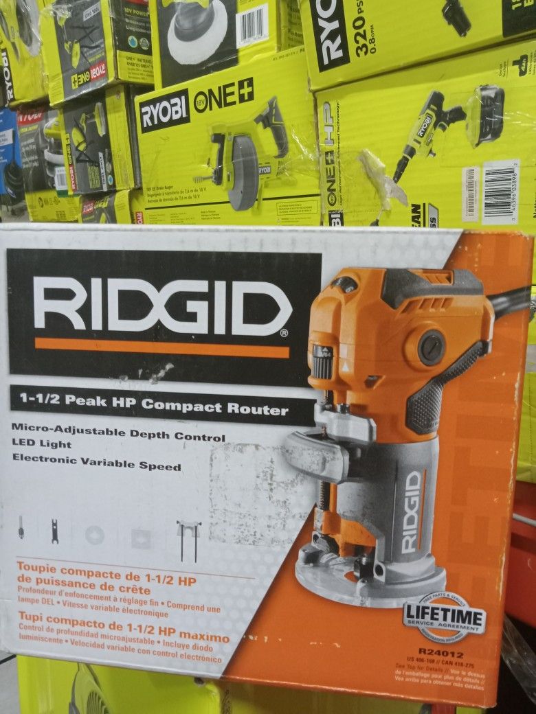 Ridgid 1-1/2 Peak HP Compact Router.