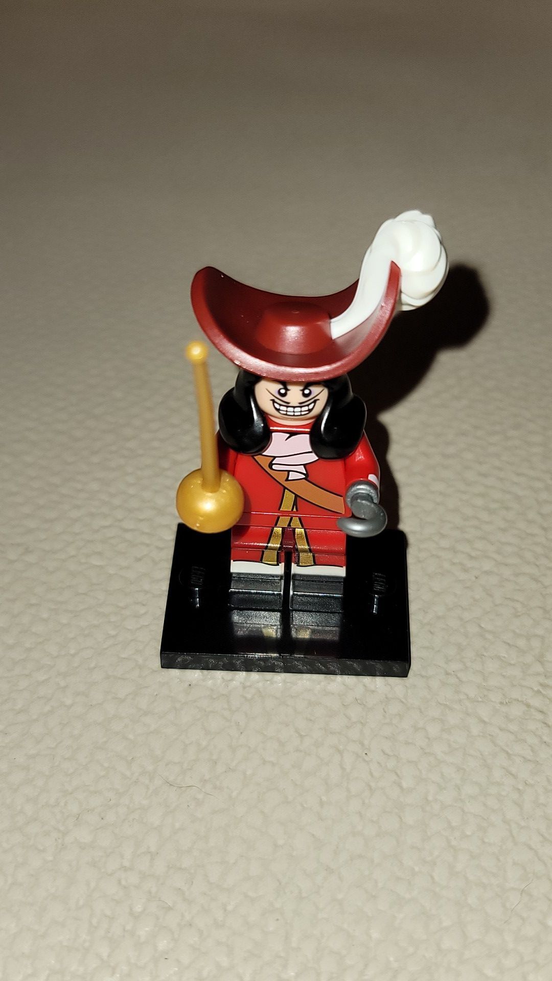 Lego 71012 Disney Series 1 Capitan Hook Minifig