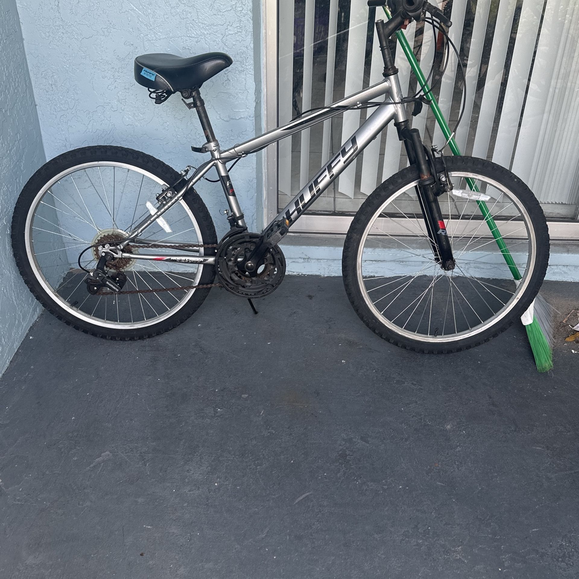One 26 Lady’s Bike Huffy Like New
