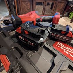 Milwaukee Hacksall With Batteries