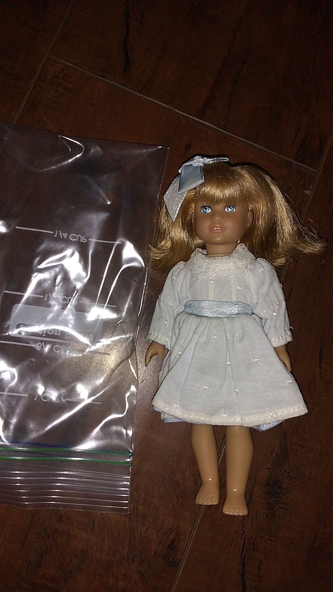 American Girl Doll Mini NELLIE