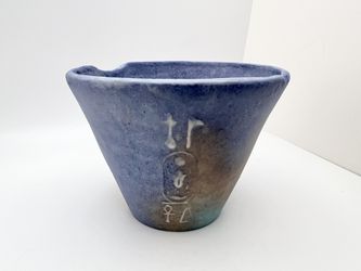 VTG 1980 Boehm Porcelain THE TREASURES OF TUTANKHAMUN FAIENCE CUP TC11 3” tall