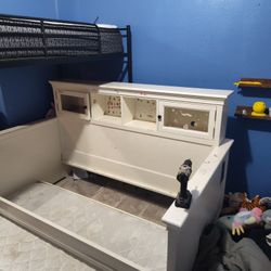 Free Trundle Bed Daybed