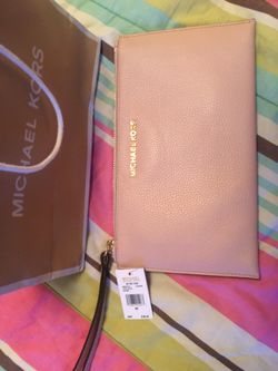 Michael kors wallet