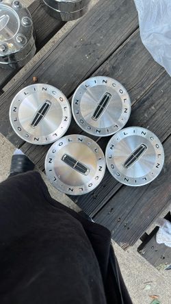 Lincoln Hubcaps