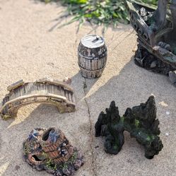 Aquarium decorations