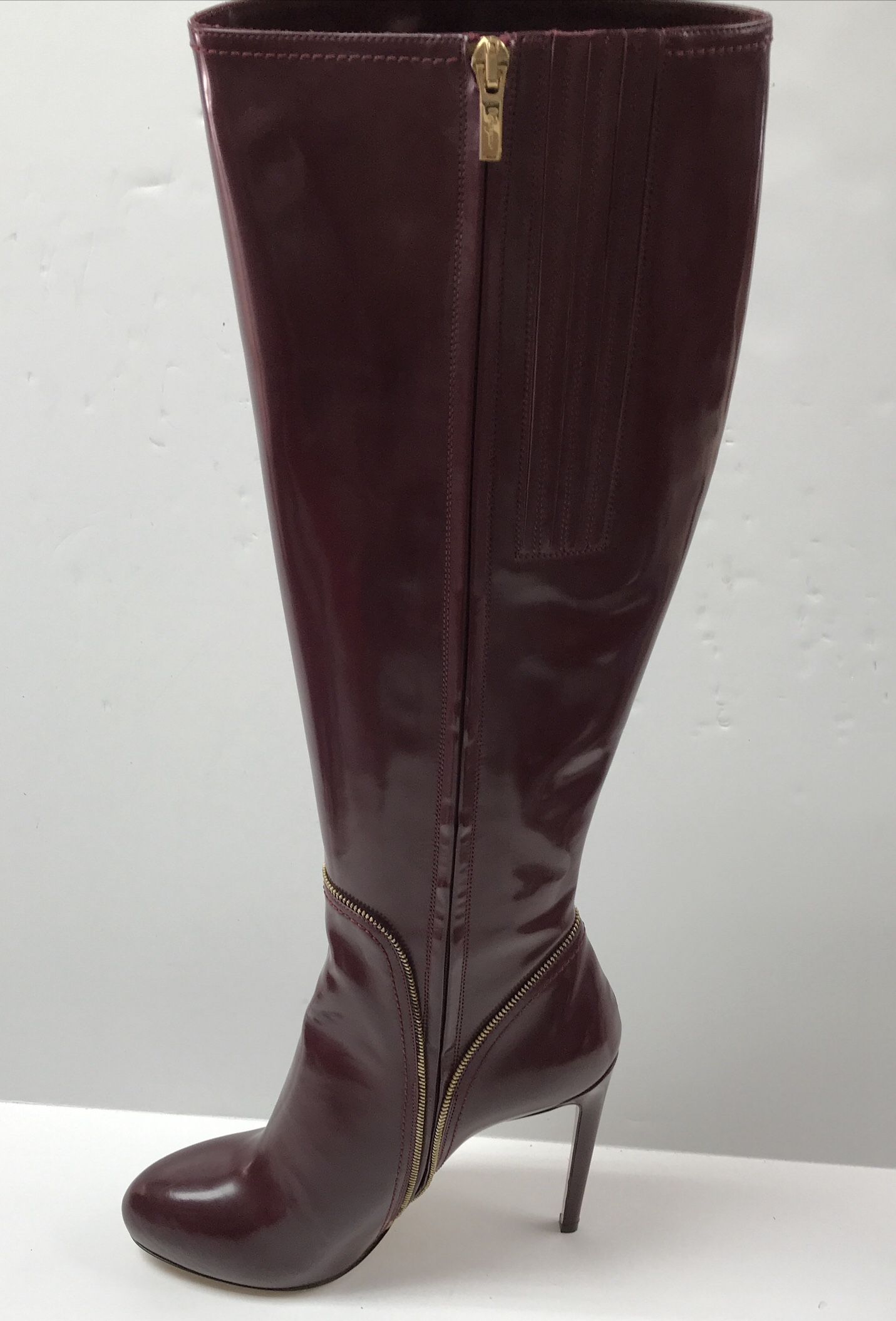 SALVATORE FERRAGAMO High Women’s Boot In Burgundy Size 9 *NEW*