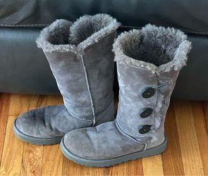 Tall three button Ugg suede boots