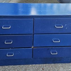 Free Dresser