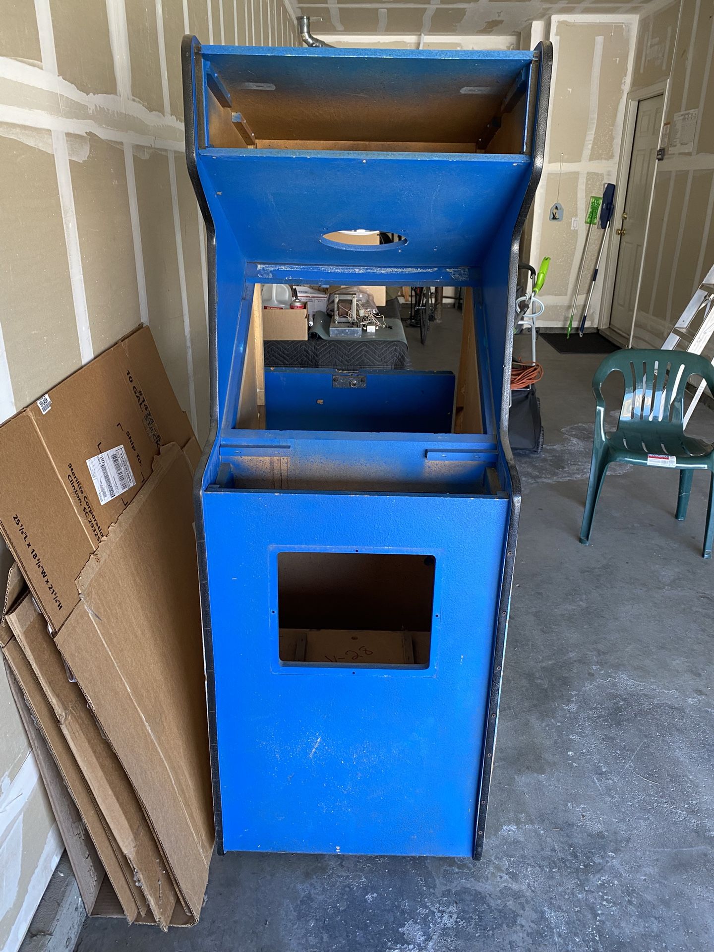 Arcade - Rockola Jumpbug Cabinet