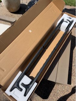 Rivian R1 Cargo Crossbars - Dark