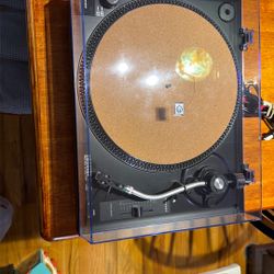 Crosley Turntable Used Excellent Condition. Just updated, so no longer need.