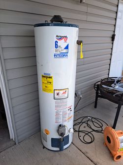 Water heater good conditions almost new