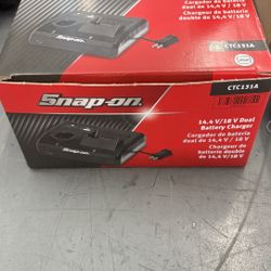 14.4 V / 18 volt Charger
