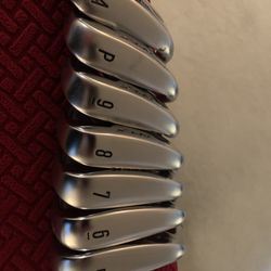 Callaway Apex 23 LH Irons 5-p+G Forged. 9/10  Graphite Reg.