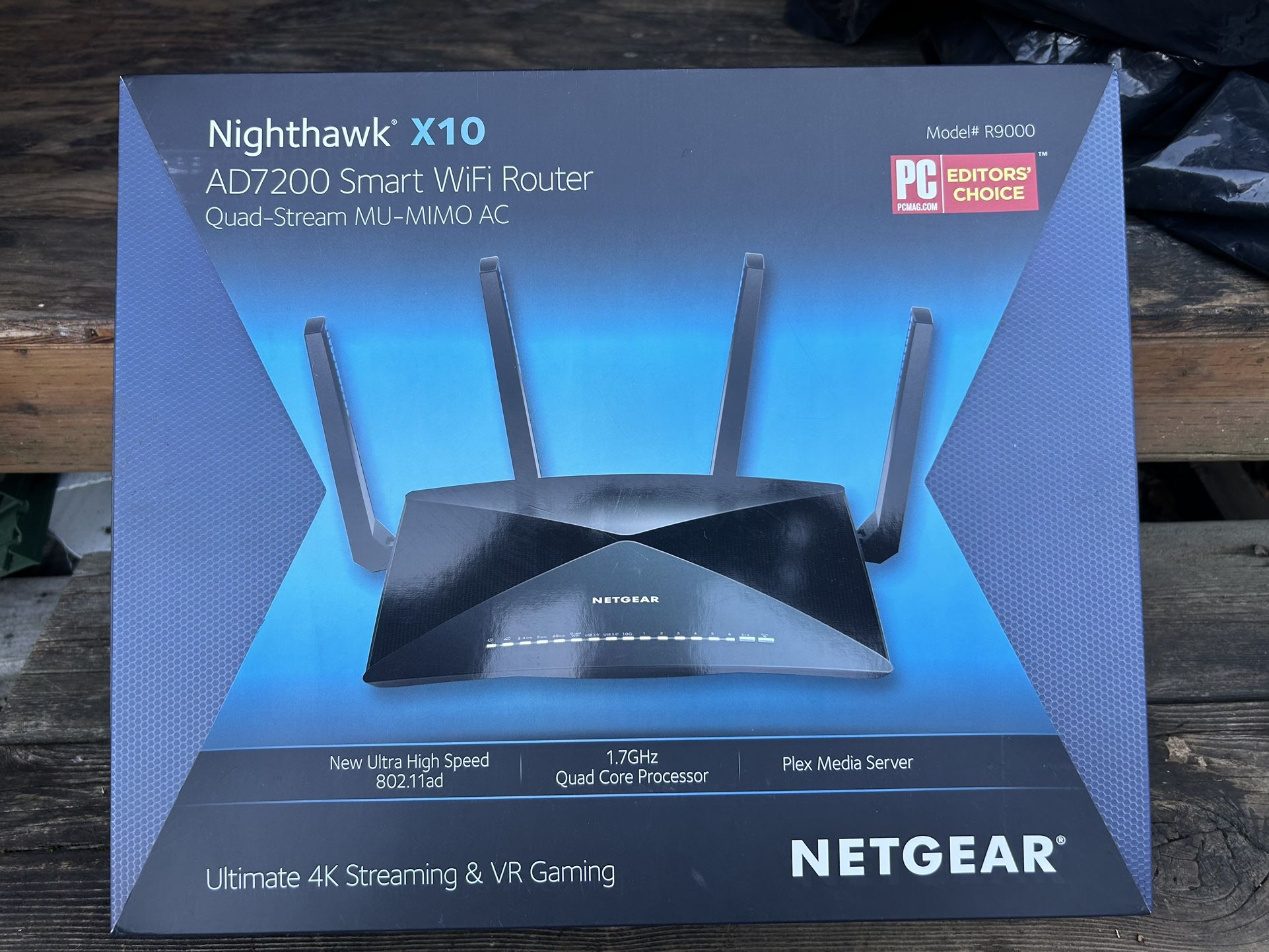 Nighthawk X10. Model AD7200 Smart Wifi Router