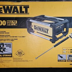DEWALT
2100 PSI 1.2 GPM 13 Amp Cold Water Electric Pressure Washer with Internal Equipment Storage Power Washer