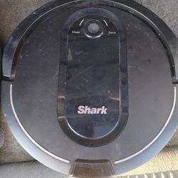 Shark Robot Vacuum 