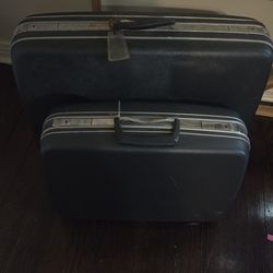vintage Samsonite hard-shell luggage set.