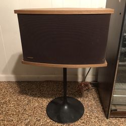 2 Bose 901’s Speakers With Black Tulip Stands