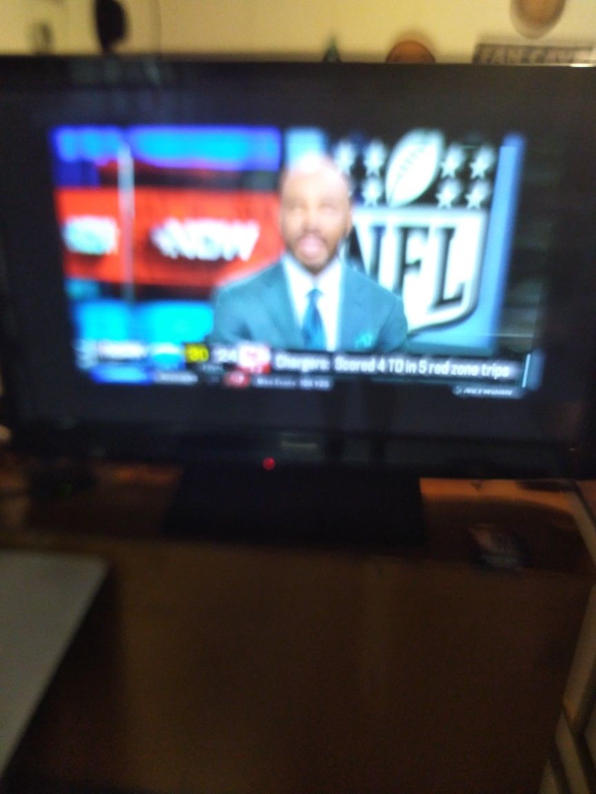 PANASONIC TV