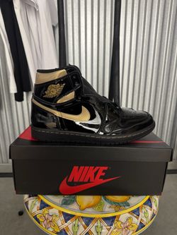 Jordan 1 High black Metallic Gold