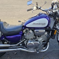 1995 Honda Magna 750