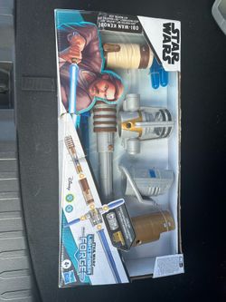 Brand New Star Wars Lightsaber Forge Obi-Wan Kenobi Jedi Master Set
