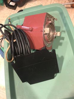 Mole 200 watt fresnel