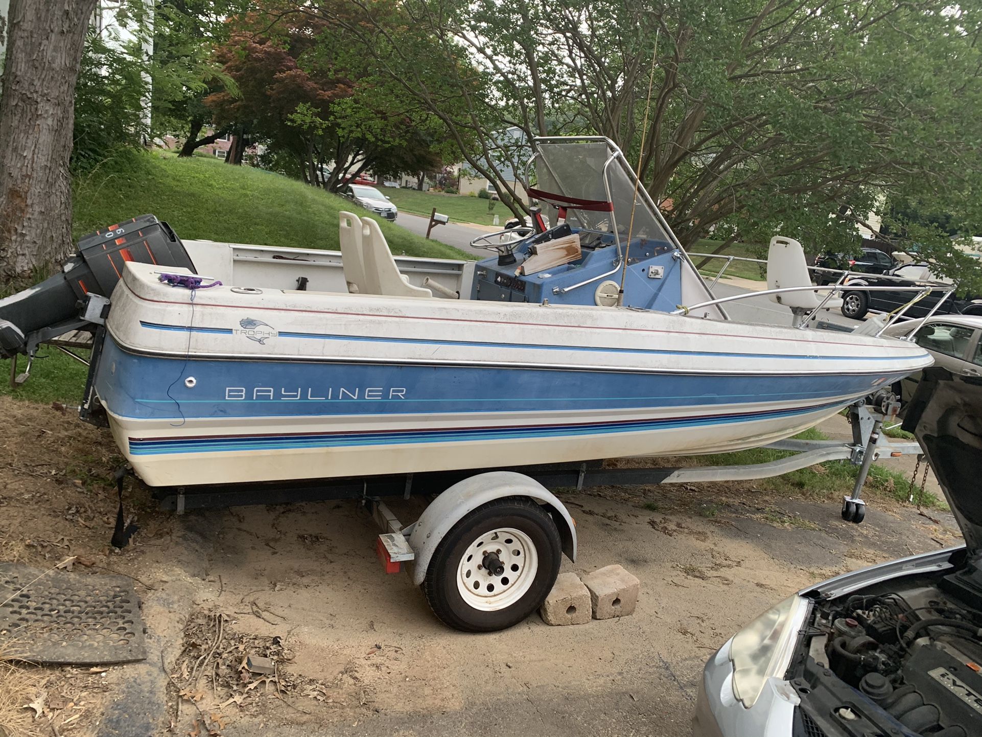 Bayliner Trophy Fishing Boat 