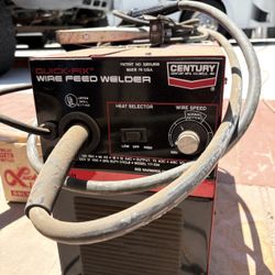 QUICK-FIX™ WIRE FEED WELDER - Century 