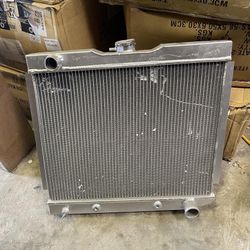  74 DODGE CHALLENGER 50-54 CHEVY BEL AIR / 53-54 CORVETTE 3-Row Full Aluminum Radiator  Radiador de aluminio completo de 3 filas