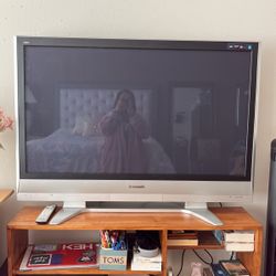 55” Plasma Panasonic TV 