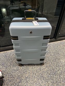 Lucas Full Size suit case
