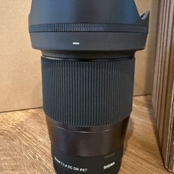 Sigma 16mm f/1.4 DC DN Lens
