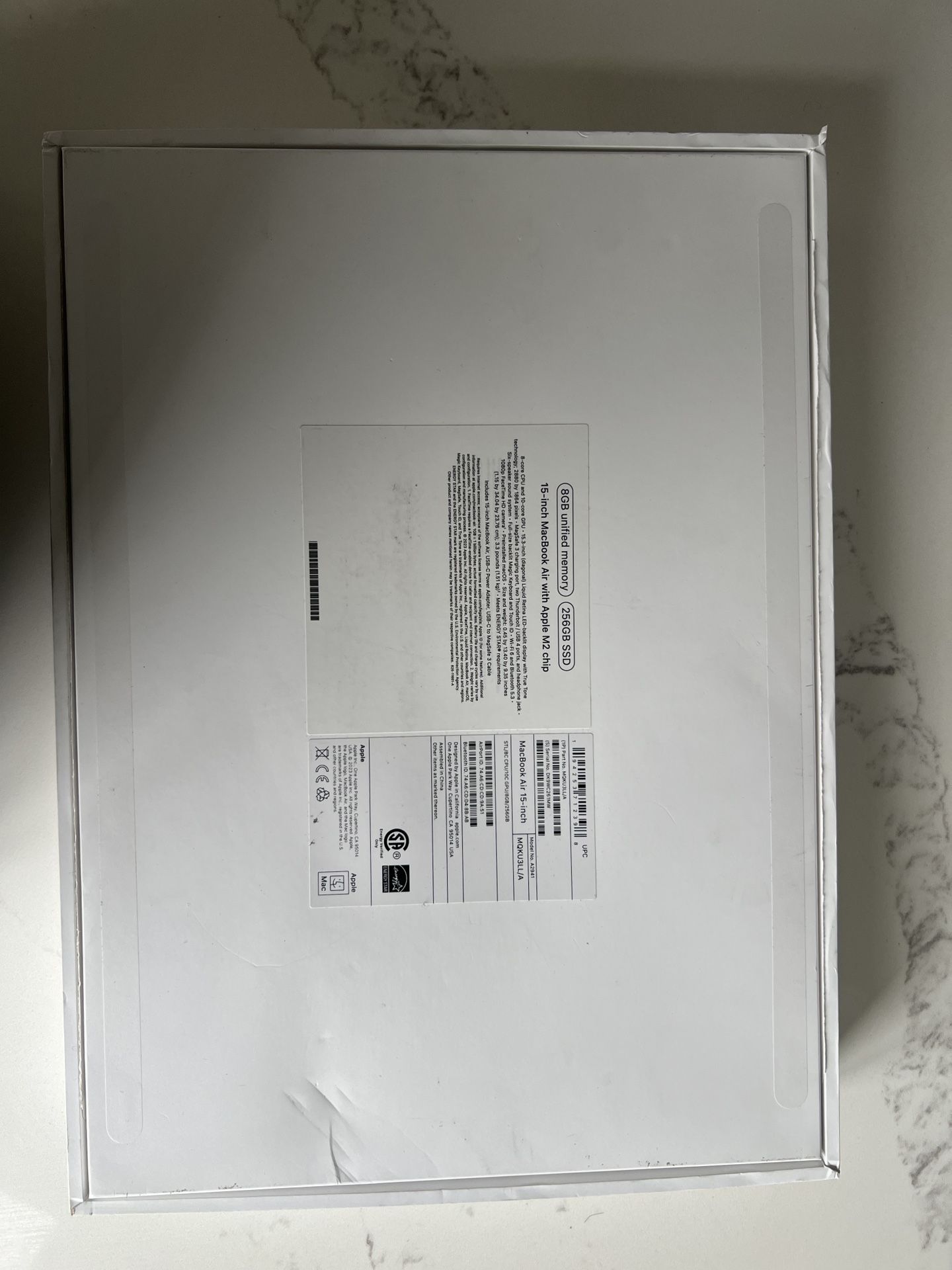 15-inch MacBook Air with Apple M2 chip
