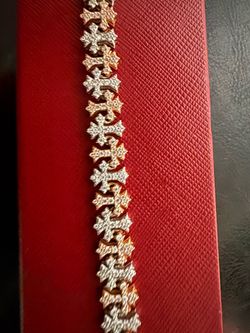 Cross mossinite bracelet
