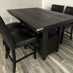 Dining Table With 4 Chairs 